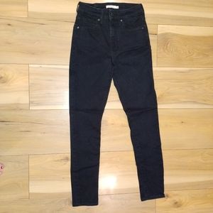 🌸 NWOT LEVI'S High Rise Skinny Jeans